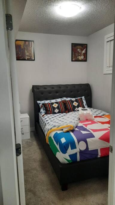 Carsonway Basement Suite Едмънтън Екстериор снимка